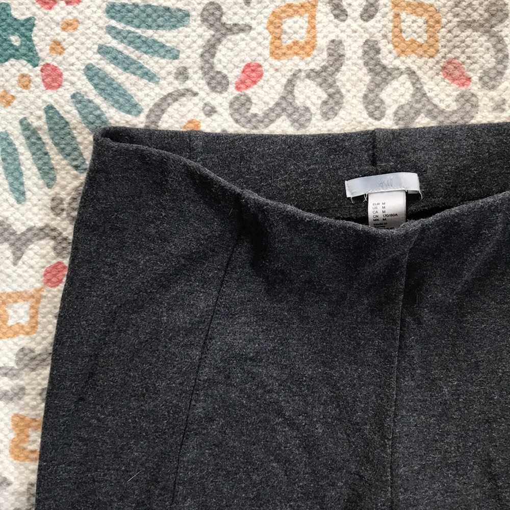 H&M Pleated Gray Leggings